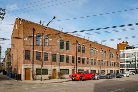 750 N NOBLE Street A Chicago IL 60642