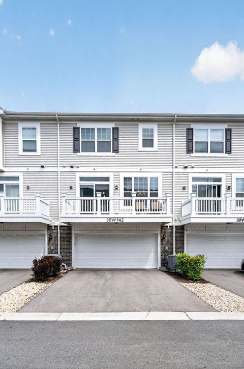 Tiny photo for 30W142 Wheeler Circle, Warrenville, IL 60563 (MLS # 12643434)