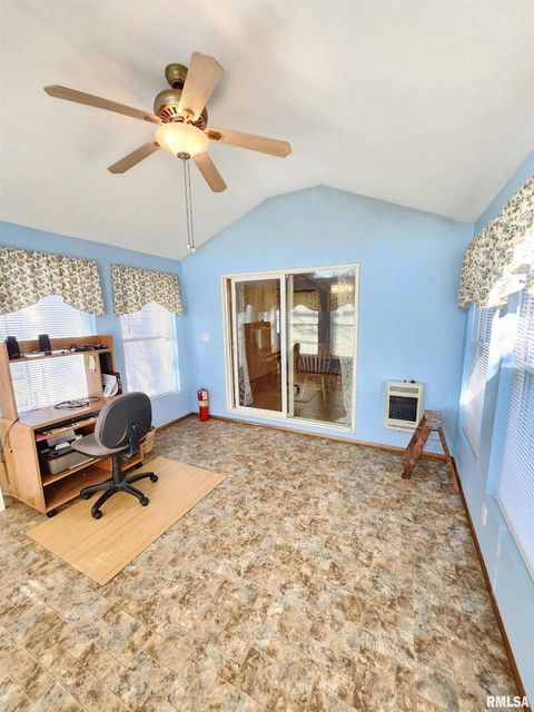 Tiny photo for 37 JANET Street, Murphysboro, IL 62966 (MLS # EB460611)