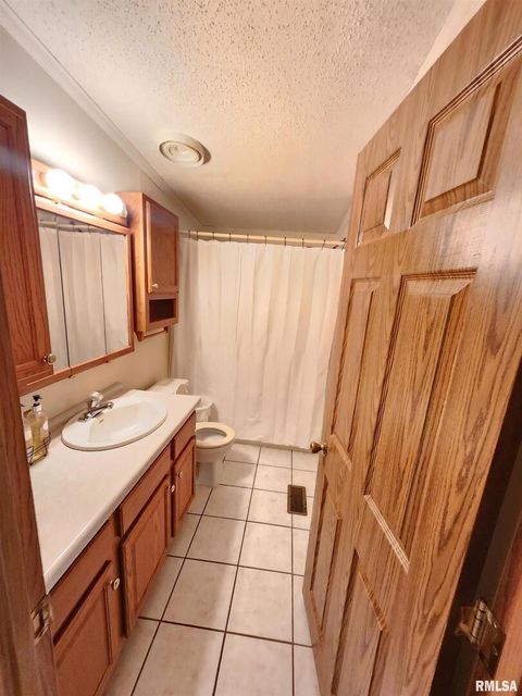 Tiny photo for 37 JANET Street, Murphysboro, IL 62966 (MLS # EB460611)