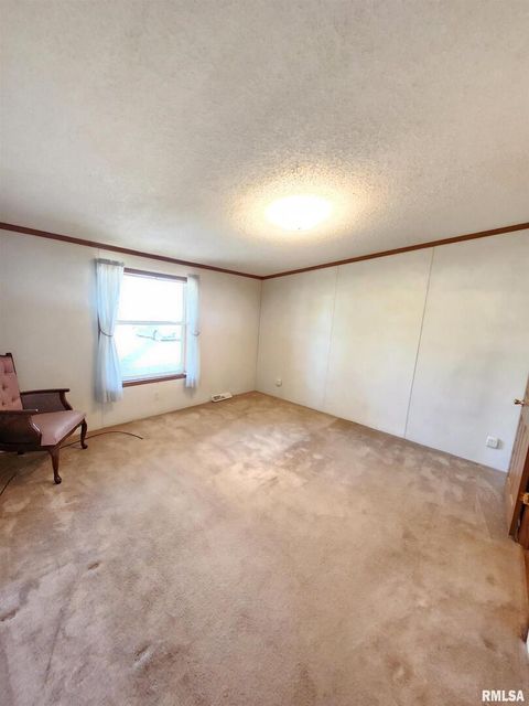 Tiny photo for 37 JANET Street, Murphysboro, IL 62966 (MLS # EB460611)