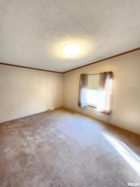 Tiny photo for 37 JANET Street, Murphysboro, IL 62966 (MLS # EB460611)