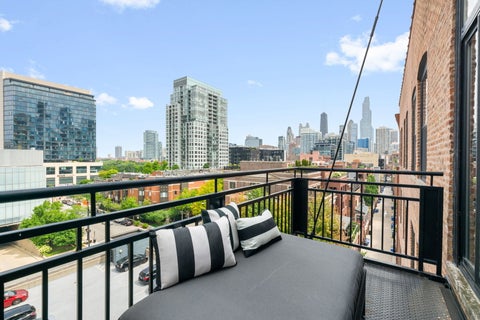 Tiny photo for 520 W Huron Street #609, Chicago, IL 60654 (MLS # 12740465)