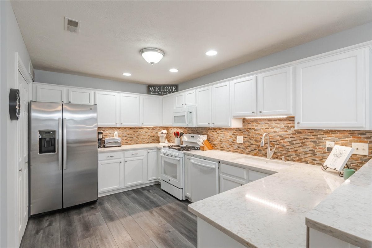 3711 WINE Way