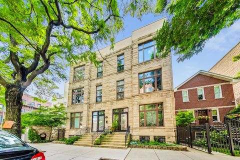 520 N Noble Street 2S Chicago IL 60642
