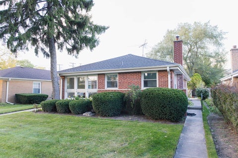 Tiny photo for 4440 Palma Place, Skokie, IL 60076 (MLS # 12785947)