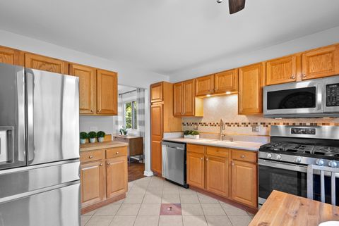 Tiny photo for 6831 Dove Avenue, Woodridge, IL 60517 (MLS # 12476900)