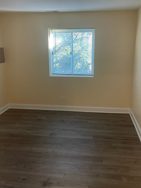 Tiny photo for 650 Perrie Drive #304, Elk Grove Village, IL 60007 (MLS # 12752138)