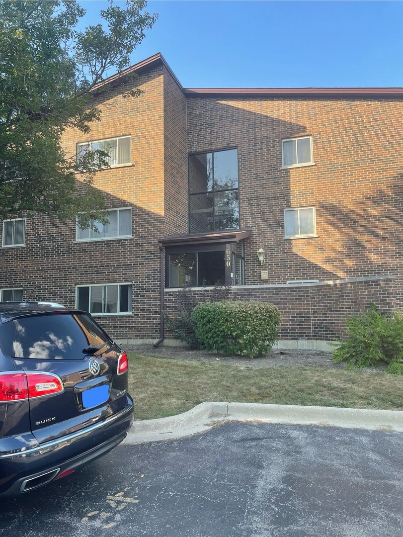 650 Perrie Drive 304