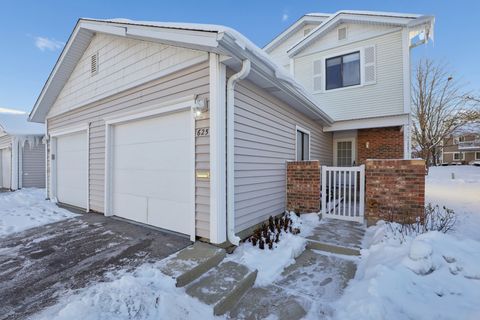 Photo of 625 Breakers Point, Schaumburg, IL 60194 (MLS # 12527327)