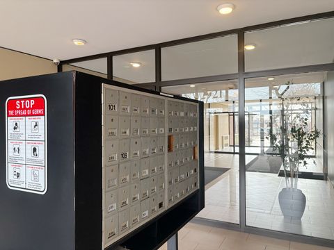 Tiny photo for 2921 S MICHIGAN Avenue #102, Chicago, IL 60616 (MLS # 12581486)