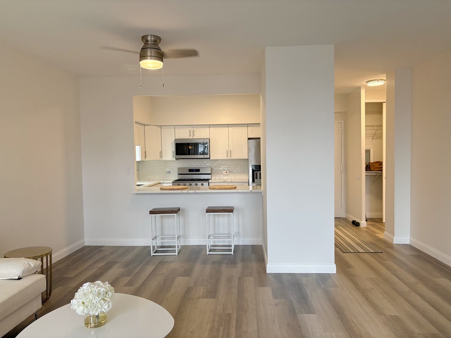 2921 S MICHIGAN Avenue 102