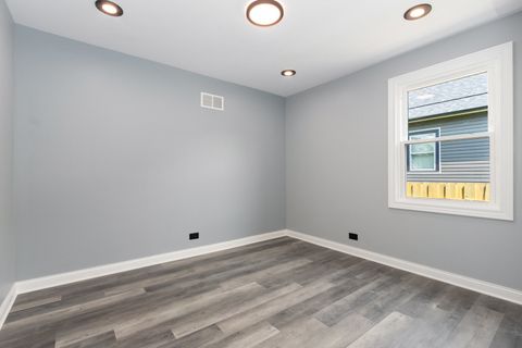 Tiny photo for 16910 Lincoln Street, Hazel Crest, IL 60429 (MLS # 12524375)