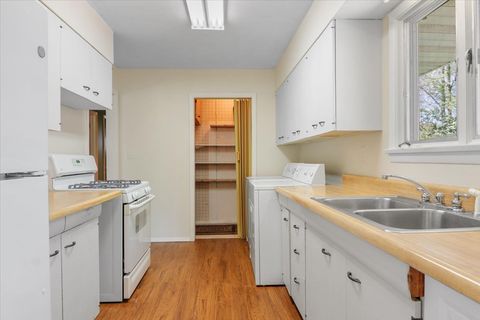 Tiny photo for 204 Woodrig Road, Bloomington, IL 61704 (MLS # 12621017)