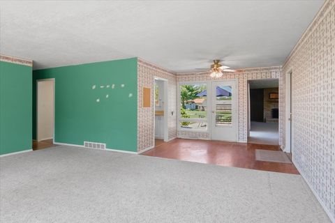 Tiny photo for 204 Woodrig Road, Bloomington, IL 61704 (MLS # 12621017)