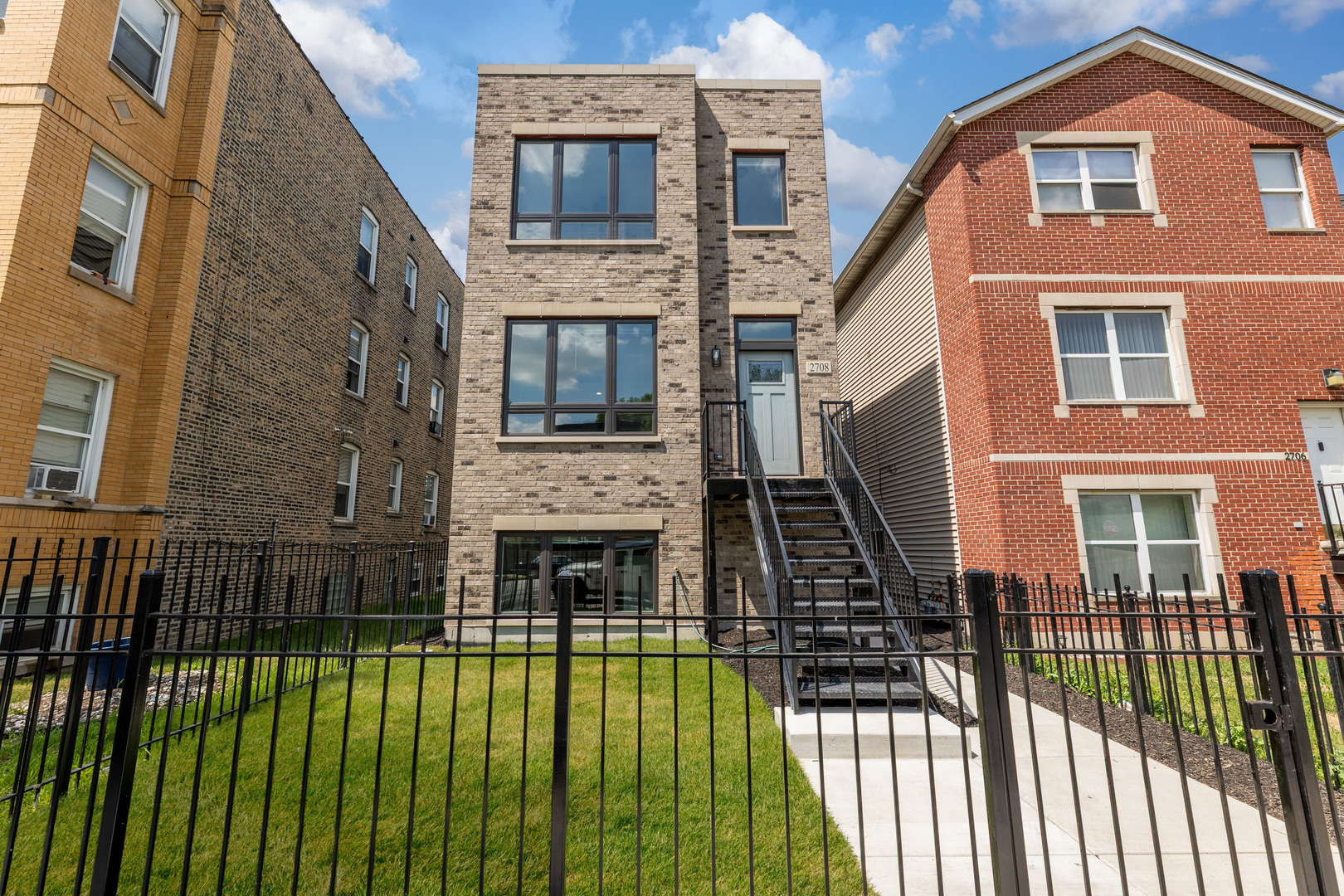 2708 W Jackson Boulevard