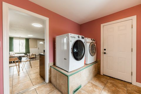 Tiny photo for 742 Cedardale Place, Aurora, IL 60506 (MLS # 12598574)