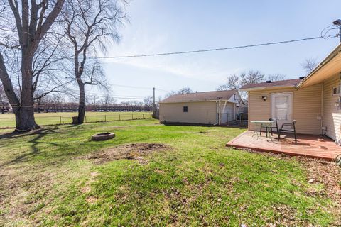 Tiny photo for 742 Cedardale Place, Aurora, IL 60506 (MLS # 12598574)