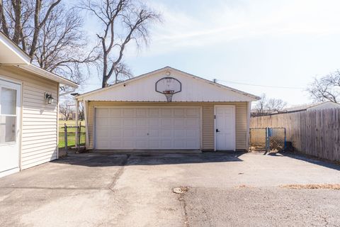 Tiny photo for 742 Cedardale Place, Aurora, IL 60506 (MLS # 12598574)