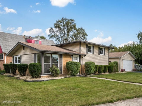 Photo of 16843 Briargate Drive, Country Club Hills, IL 60478 (MLS # 12766601)