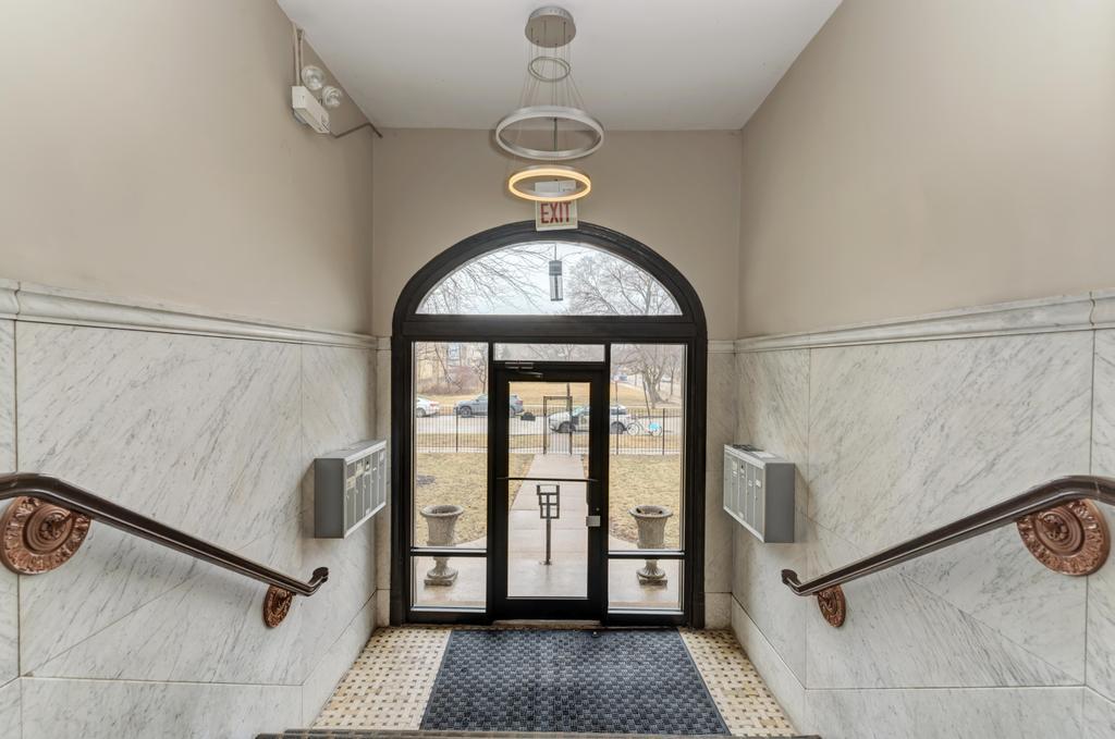 6501 S KIMBARK Avenue 3N