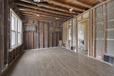 Tiny photo for 14955 Riverside Drive, South Holland, IL 60473 (MLS # 12356286)