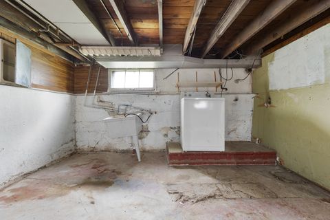 Tiny photo for 14955 Riverside Drive, South Holland, IL 60473 (MLS # 12356286)