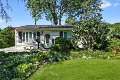 Tiny photo for 408 Cahill Road, Streamwood, IL 60107 (MLS # 12465422)