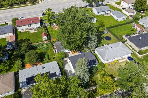 Tiny photo for 408 Cahill Road, Streamwood, IL 60107 (MLS # 12465422)