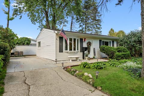 Tiny photo for 408 Cahill Road, Streamwood, IL 60107 (MLS # 12465422)