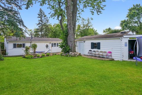 Tiny photo for 408 Cahill Road, Streamwood, IL 60107 (MLS # 12465422)