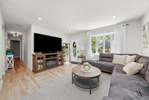 Tiny photo for 408 Cahill Road, Streamwood, IL 60107 (MLS # 12465422)
