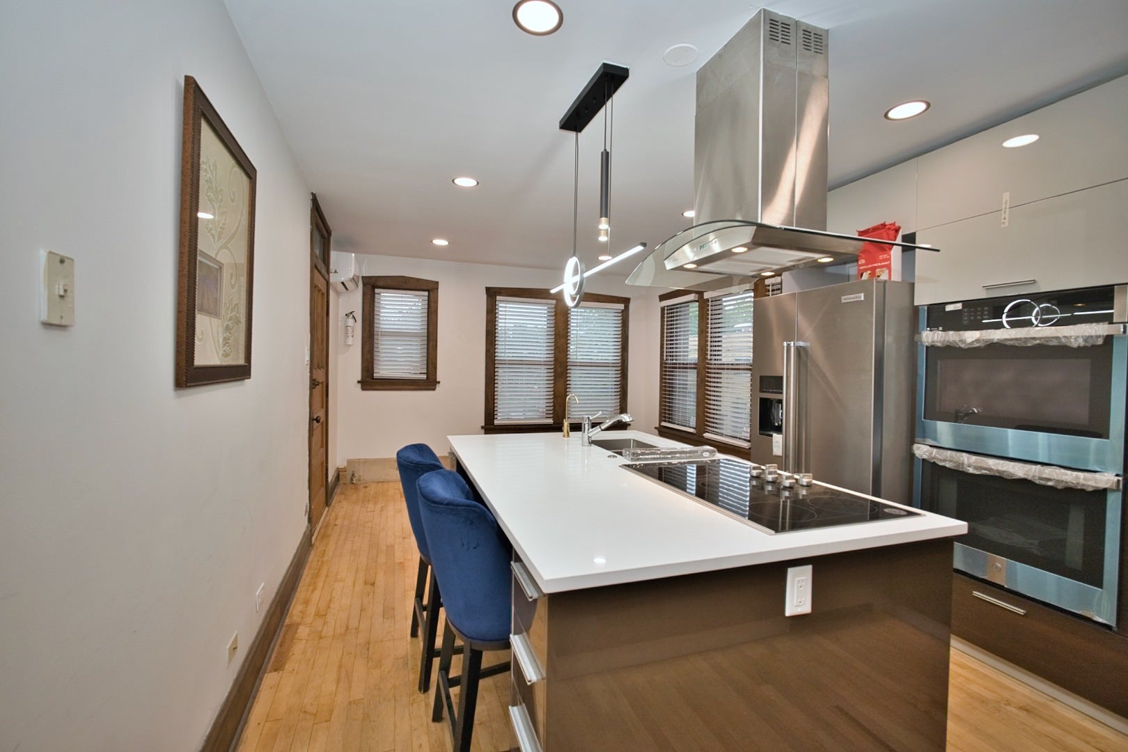 2437 W North Shore Avenue 2