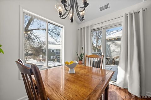 Tiny photo for 96 MIDHURST Court #201D, Naperville, IL 60565 (MLS # 12557724)