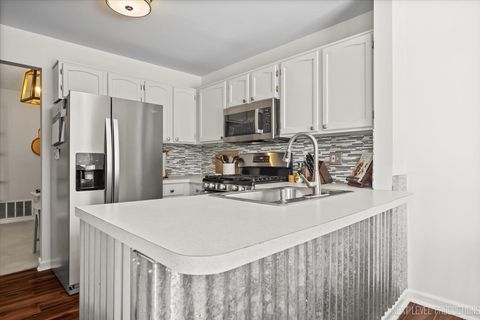 Tiny photo for 96 MIDHURST Court #201D, Naperville, IL 60565 (MLS # 12557724)