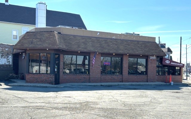 3523 N Kedzie Avenue