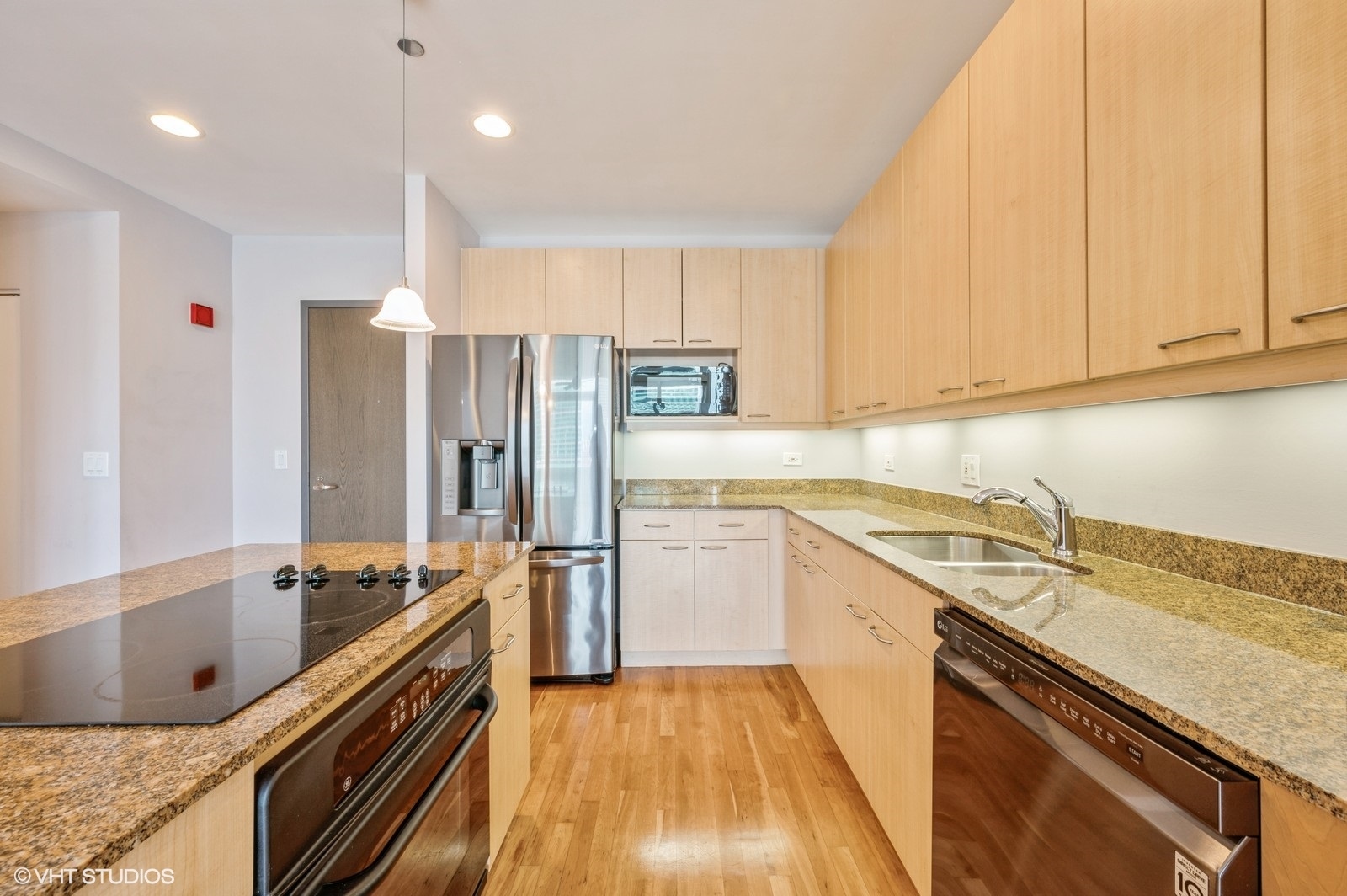 737 W Washington Boulevard 1804