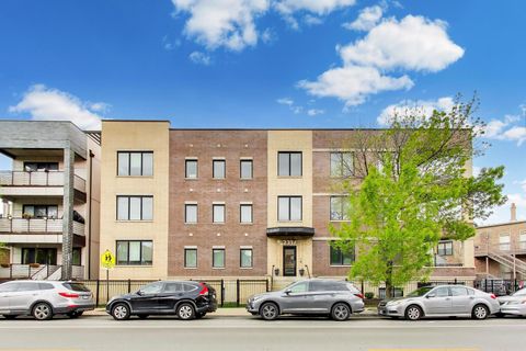 Photo of 2317 W ARMITAGE Avenue #1W, Chicago, IL 60647 (MLS # 12594481)