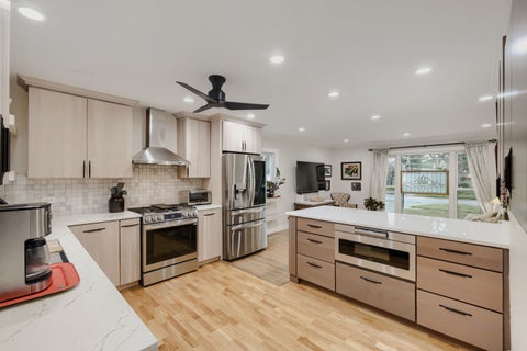 Tiny photo for 1301 S 2nd Avenue, Des Plaines, IL 60018 (MLS # 12763161)