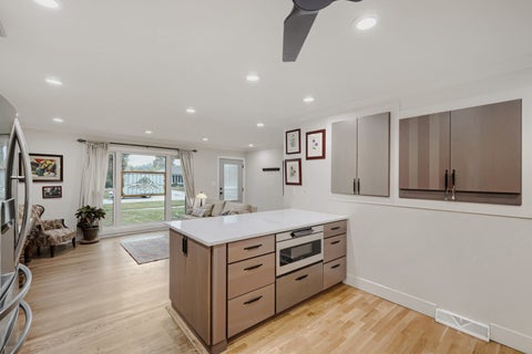 Tiny photo for 1301 S 2nd Avenue, Des Plaines, IL 60018 (MLS # 12763161)