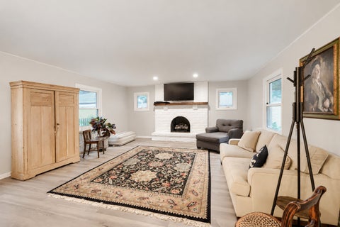 Tiny photo for 1301 S 2nd Avenue, Des Plaines, IL 60018 (MLS # 12763161)