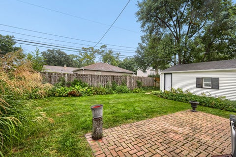 Tiny photo for 1301 S 2nd Avenue, Des Plaines, IL 60018 (MLS # 12763161)