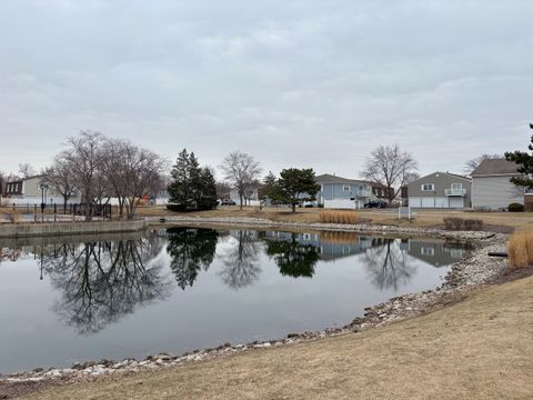 Tiny photo for 1474 Timber Trail #D, Wheaton, IL 60189 (MLS # 12582471)