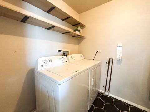 Tiny photo for 1474 Timber Trail #D, Wheaton, IL 60189 (MLS # 12582471)