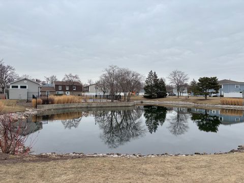 Tiny photo for 1474 Timber Trail #D, Wheaton, IL 60189 (MLS # 12582471)