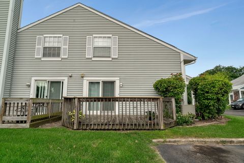 Tiny photo for 329 Redwing Drive, Bolingbrook, IL 60440 (MLS # 12517062)