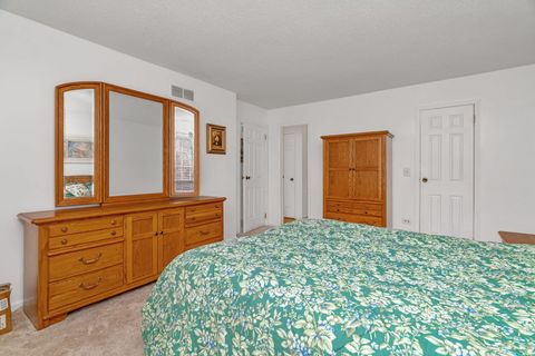 Tiny photo for 329 Redwing Drive, Bolingbrook, IL 60440 (MLS # 12517062)