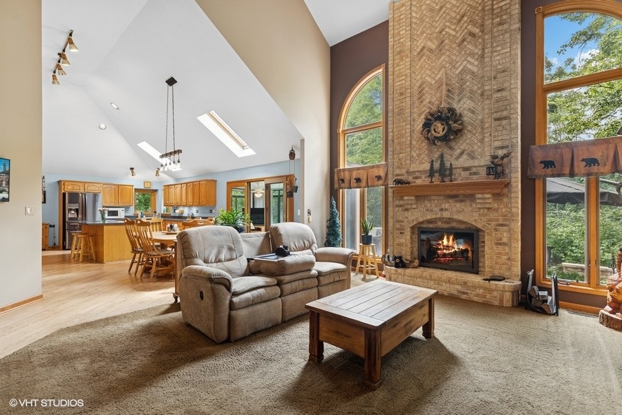 401 Woodside Drive