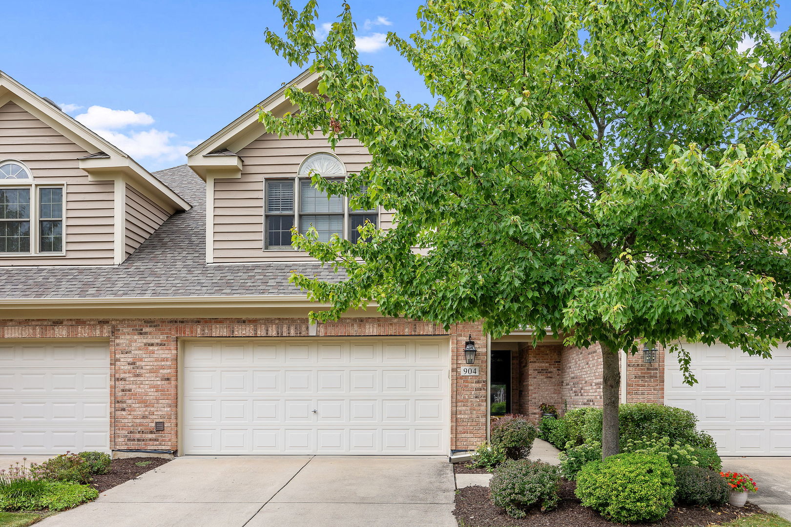 View St. Charles, IL 60174 townhome