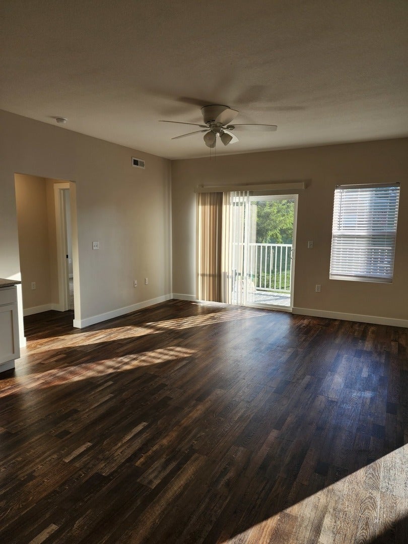 1164 Devils Glen Road 301